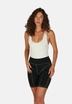 OW CollectionOWEN SPORTY - Shorts - Black -Wal C Stil Butik 1d2179d652844f7cb79e178e55735b93