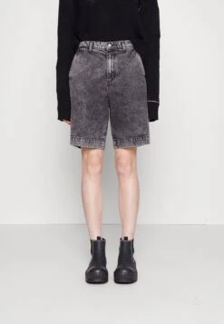 BLANCHEGIANNA - Jeansshorts - Grey Denim