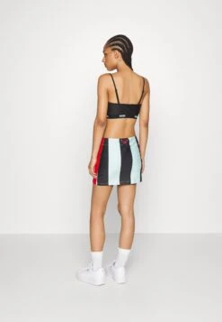 PumaPUMA X DUA LIPA SKIRT - Shorts - Blue Glow -Wal C Stil Butik 1f6d461c1c494de6852b2f6621cfb0e4