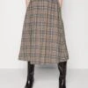 Esmé StudiosELLIE MIDI SKIRT - A-linjekjol - Charcoal Gary Check -Wal C Stil Butik 2165d000af0d43cc90431eaf5c2c03a8