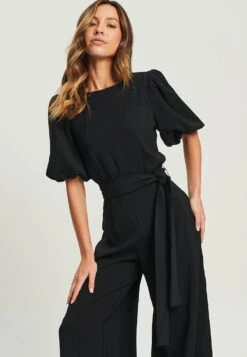 TUSSAHLYLA - Overall / Jumpsuit - Black -Wal C Stil Butik 220991d39f9f4175a919db06420c3f7f