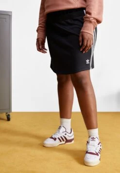 Adidas OriginalsSKIRT - A-linjekjol - Black