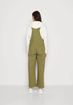 MonkiHängselbyxor - Green Medium -Wal C Stil Butik 22e8b1a1f88148688d2b5766b8dd2cf9