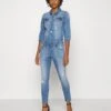 ONLYONLJULIA DESTROY - Overall / Jumpsuit - Light Blue Denim -Wal C Stil Butik 2feb37a28c8247699ceedfb7c4f4185c