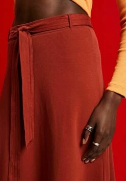 EspritA-linjekjol - Terracotta New -Wal C Stil Butik 347d6addf4a1490c94472ca1b0c187a4