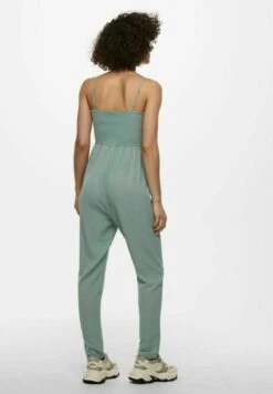 ONLYOverall / Jumpsuit - Chinois Green -Wal C Stil Butik 4919b75ac63c4fe3b28f8dbf502624c7