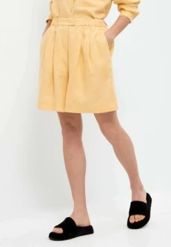 OYSHOBERMUDA - Shorts - Yellow
