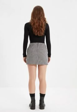 TrendyolMinikjol - Black -Wal C Stil Butik 4ffc9b65d2e44dc49b7a8598f9a1d678