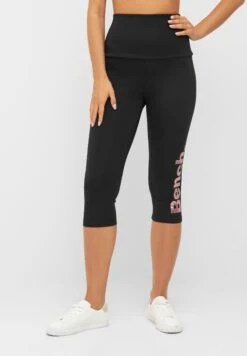 BenchSHELLIE - Shorts - Schwarz