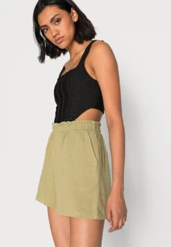 Vero ModaVMNATALI - Shorts - Sage Solid -Wal C Stil Butik 6445afdc38624e91b80472830914fd9f