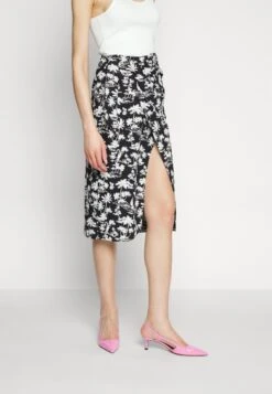 MajeJIMIER - Omlottkjol - Black -Wal C Stil Butik 7b73938a70174532a725d1281b58a827