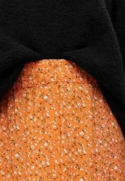 ObjectOBJEMA BOBBIE SKIRT - A-linjekjol - Autumn Sunset -Wal C Stil Butik 8249848982e943df92d3f4ea9d5f6528