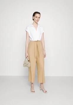 DKNYEXTENDED TIE WAIST - Overall / Jumpsuit - Ivory/khaki -Wal C Stil Butik 8834db2fbb264f5ebb175f86f63ed774