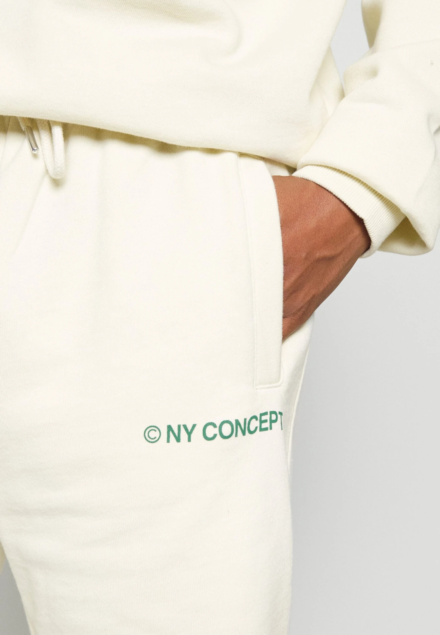 NY CONCEPTZONE UNISEX - Shorts - Cream 7 NY CONCEPTZONE UNISEX - Shorts - Cream - Bild 5