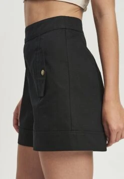 CALLIASH - Shorts - Black -Wal C Stil Butik 8cb2e058f4d145f8a732db6cd1eaa71b