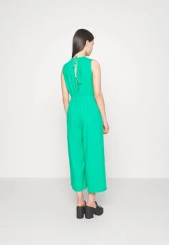 Vero Moda PetiteVMMYMILO CULOTTE - Overall / Jumpsuit - Bright Green