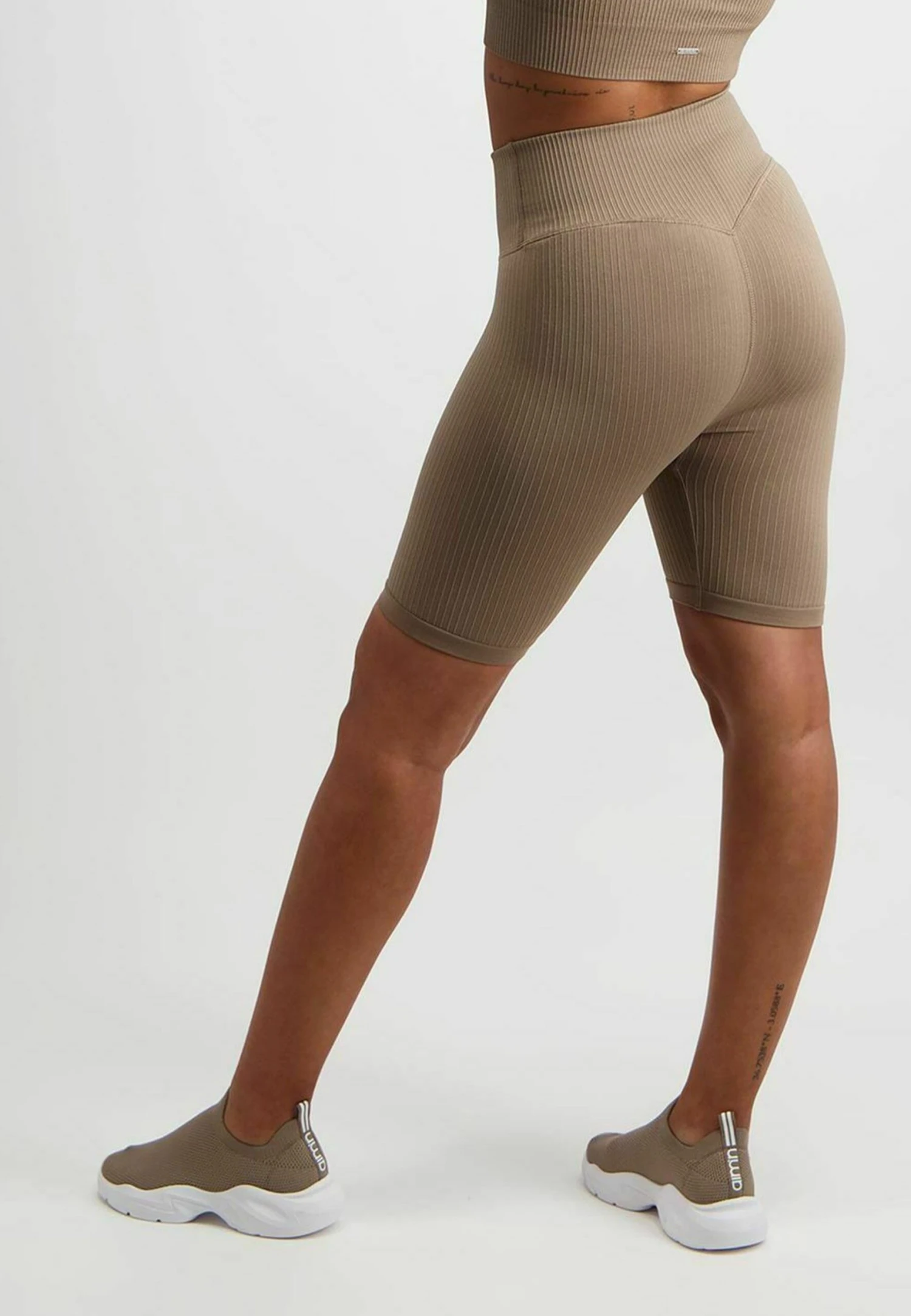 Aim'n Aim’n®RIBBED SEAMLESS BIKER - Shorts - Espresso 4 Aim'n Aim’n®RIBBED SEAMLESS BIKER - Shorts - Espresso - Bild 2
