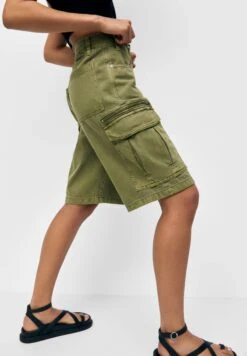 PULL & BEAR PULL&BEARTWILL BERMUDA - Shorts - Khaki -Wal C Stil Butik a28f264b6b8647b5ac87b9a1a15f0cef