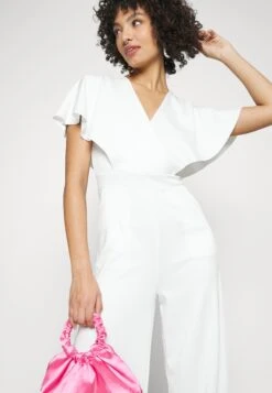 WAL G TALLWEDDING BETTY V NECK WRAP - Overall / Jumpsuit - White -Wal C Stil Butik b2be8dc283c04e949a194b3f609b96e3