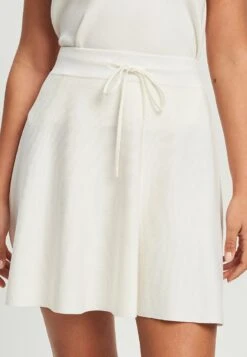 REUXCIRCULAR - A-linjekjol - White