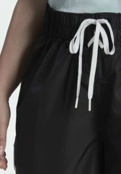 Adidas OriginalsShorts - Black -Wal C Stil Butik bbcbccbc220749229ac4a13b5391492f