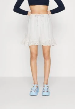 PiecesPCKIARA - Shorts - Cloud Dancer