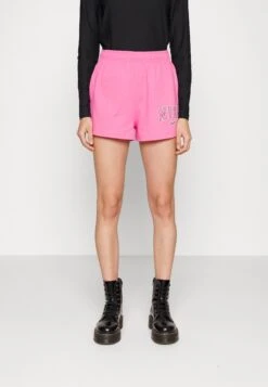 Nike SportswearSHORT - Shorts - Pinksicle