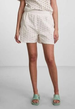 PiecesShorts - Cloud Dancer