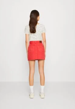 Pepe JeansRACHEL SKIRT - Jeanskjol - Studio Red -Wal C Stil Butik dc0bb9ebe2b149758647b2f92e338bf3
