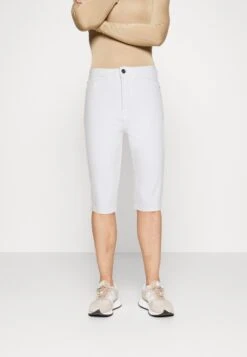 Marks & SpencerMAGIC PEDAL - Jeansshorts - Soft White