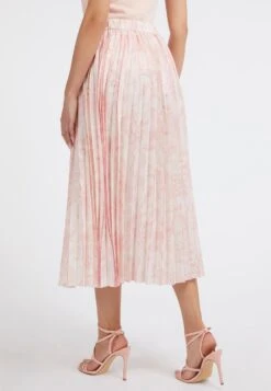 GuessMIT BLUMENPRINT - A-linjekjol - Rose -Wal C Stil Butik e0a68c51e1db41b5a25ae417e9b9af91