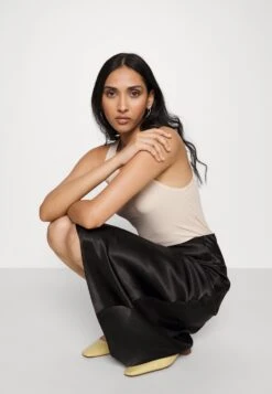 Max Mara LeisureBLANDO - A-linjekjol - Nero 15 Max Mara LeisureBLANDO - A-linjekjol - Nero -Wal C Stil Butik f313febd969f482a929c393b95f23a3e